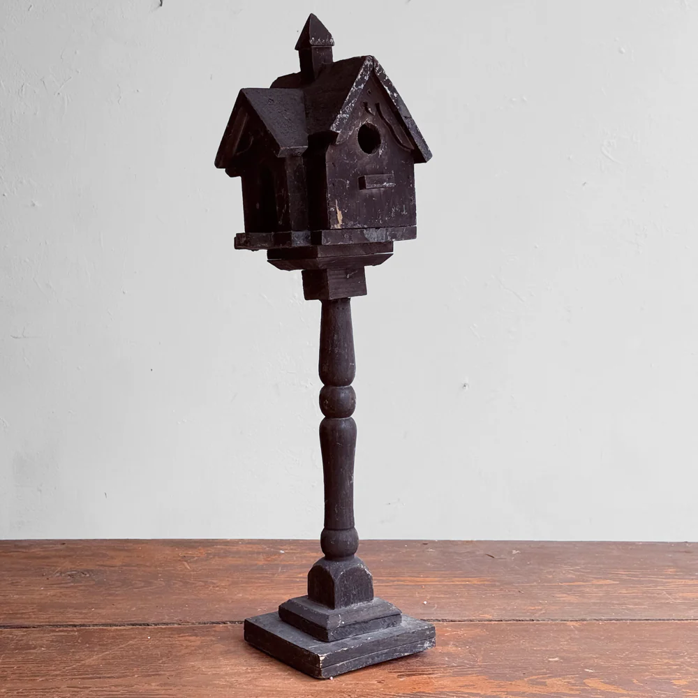 Vintage Birdhouse on Stand (B)